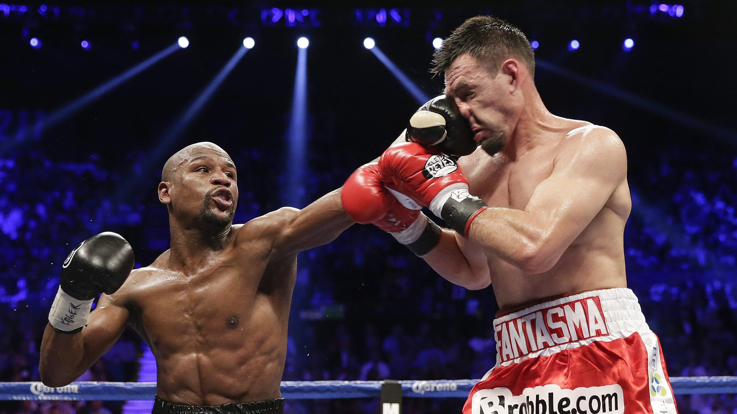 德约科维奇爆冷击败利物浦，战术调整引爆全场！